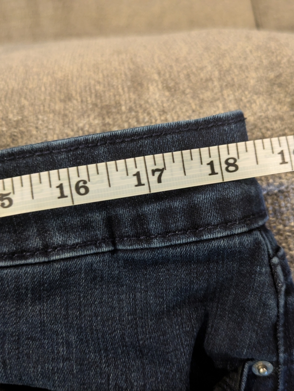 Denizen from Levi's Women's Skinny Jeans in Dark Wash - Picture 9 of 11